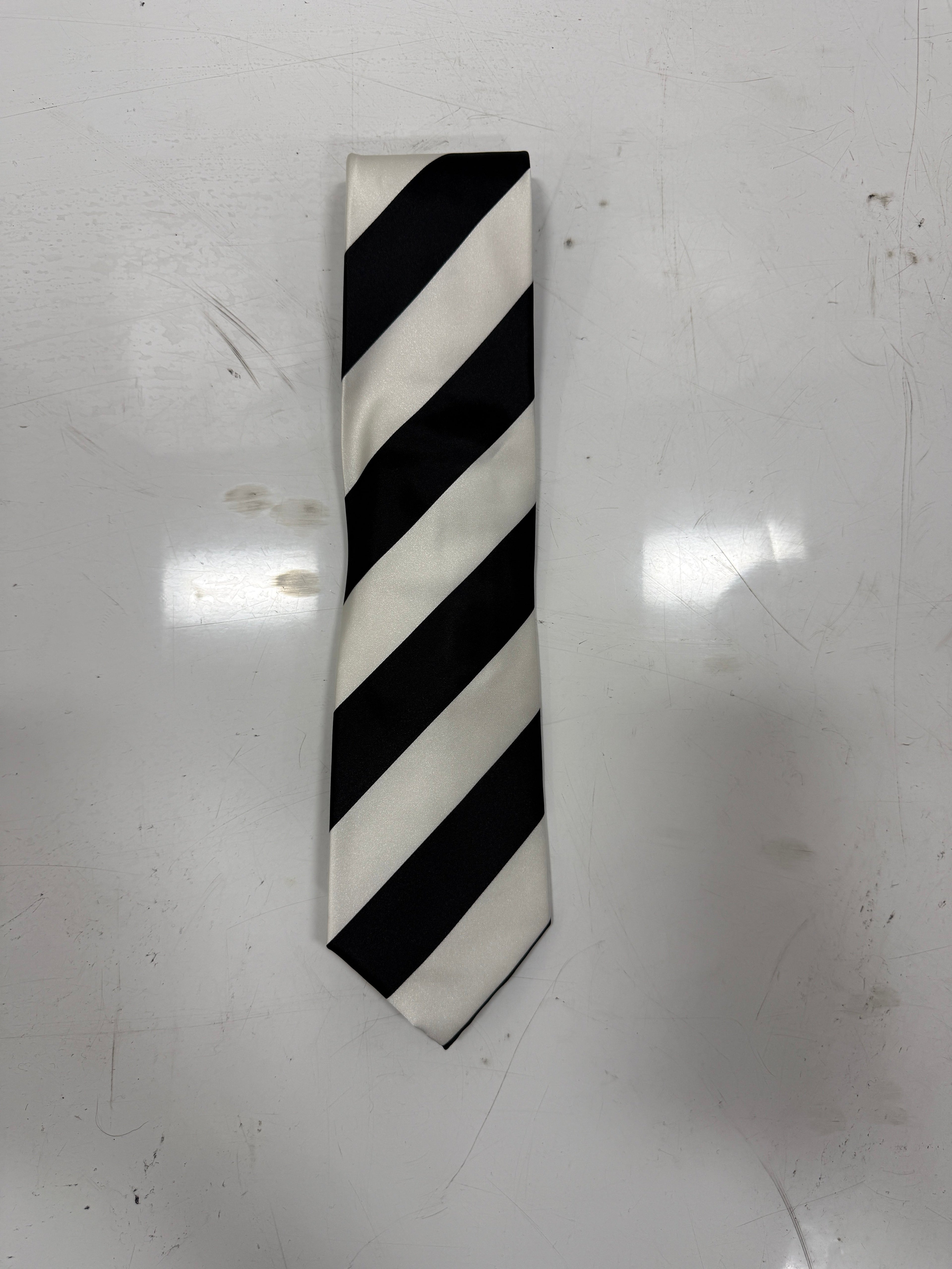 Mens Black & White Stripe Neck Tie.-0