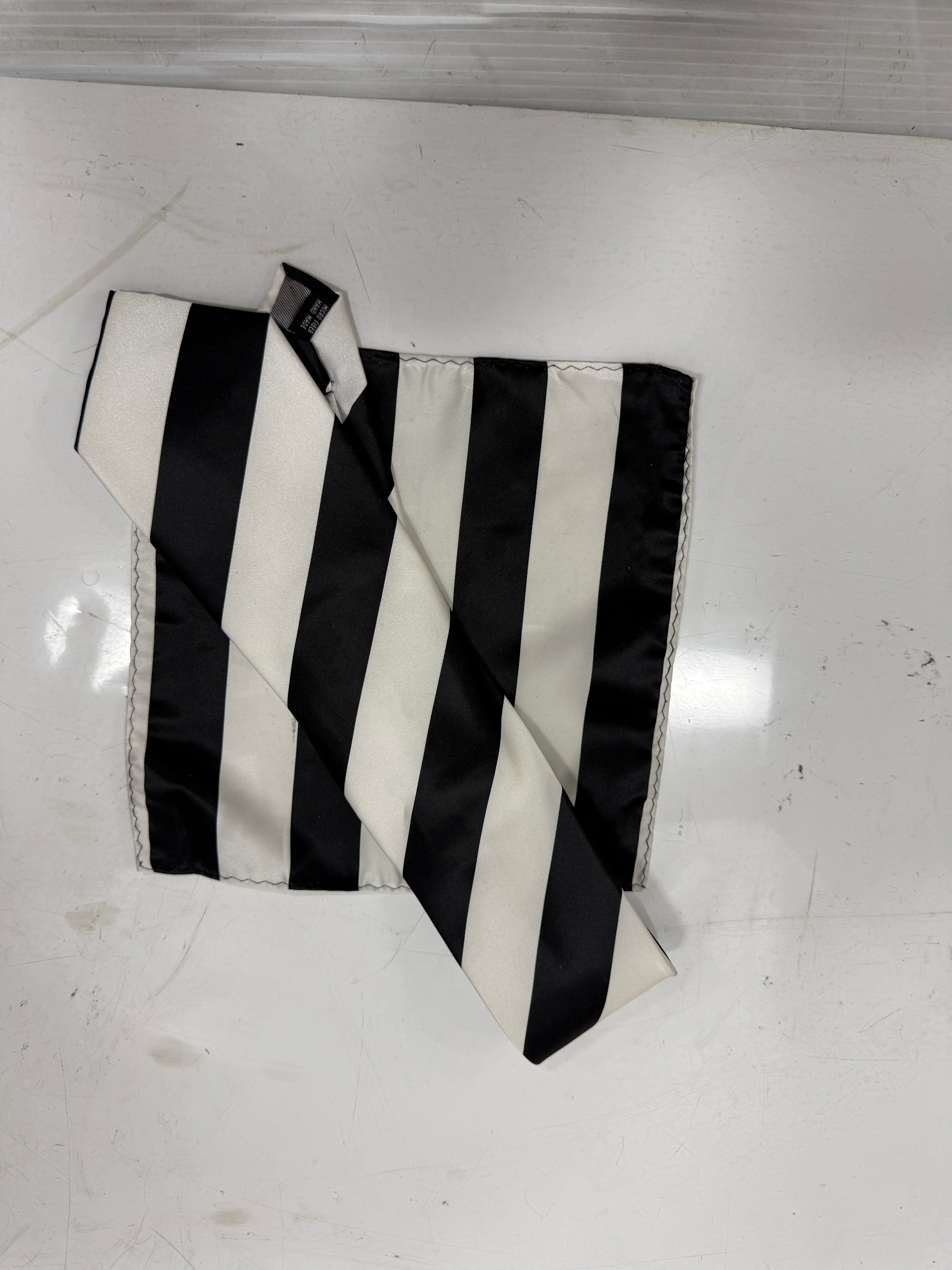 Mens Black & White Stripe Neck Tie.-1